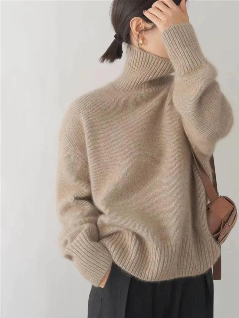Women’s Turtleneck Sweater – Soft Knit with Relaxed Fit and Ribbed Details
